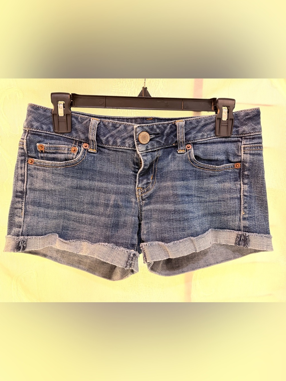 American Eagle Outfitters Medium Blue Rolled-Hem Denim Shorts B0054